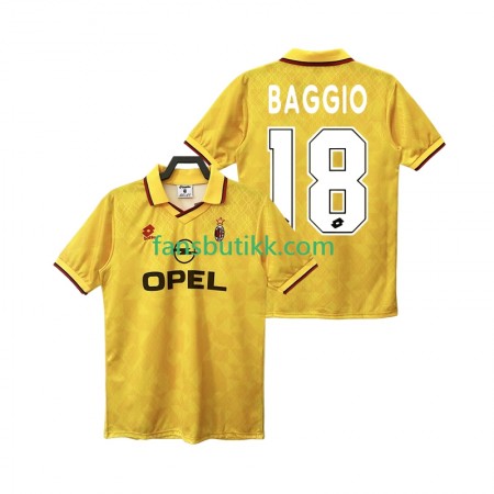 Fotballdrakt AC Milan BAGGIO 18 1995 Retro Tredjetrøye 1996 Kortermet